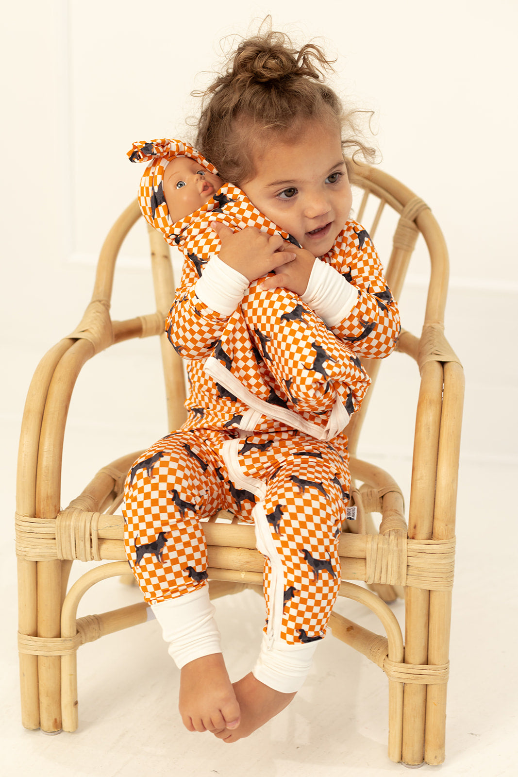 じゅん roBa Anderson Tuftex Color Theory Crochet ZZ352 is Available for a