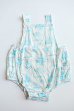 Load image into Gallery viewer, Blue Toile Bamboo Sun Bubble with Adjustable Straps
