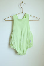 Load image into Gallery viewer, Keylime Ribbed Solid Bamboo Sun Bubble with Adjustable Straps
