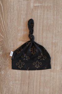 Fleur de lis Bamboo Knotted Hat